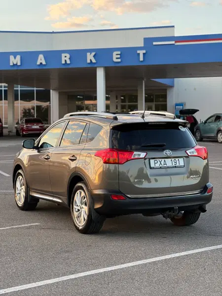 Toyota RAV4, 2014