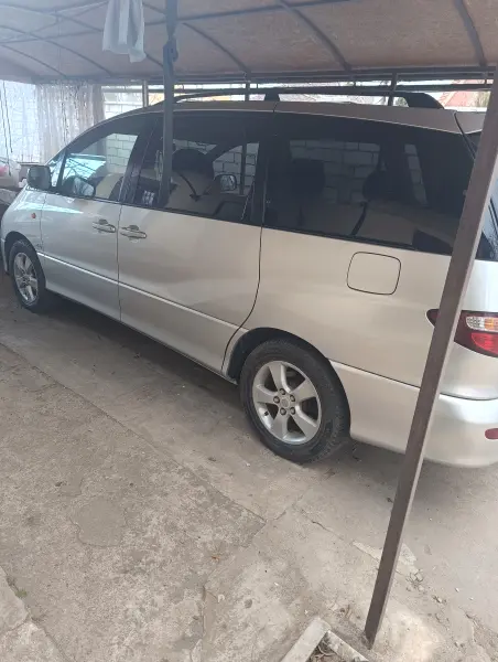 Toyota Previa, 2002