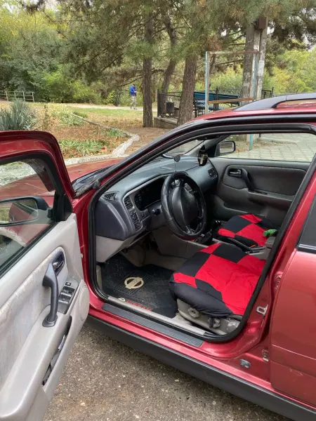 Nissan Primera, 2000