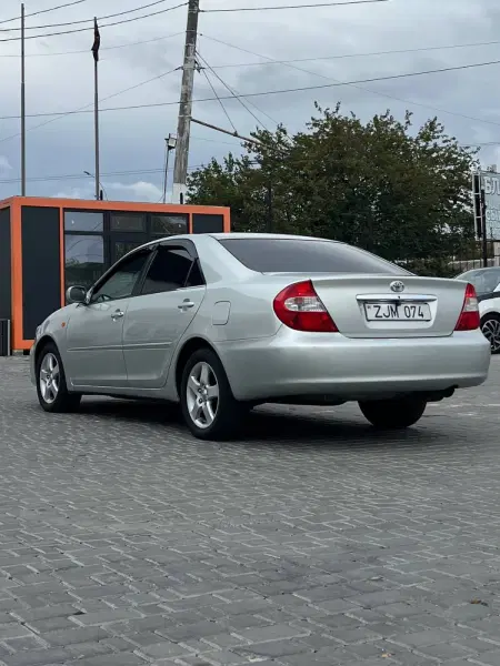 Toyota Camry, 2003