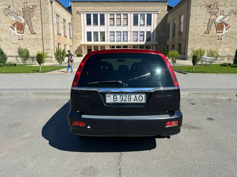 Honda Stream, 2001