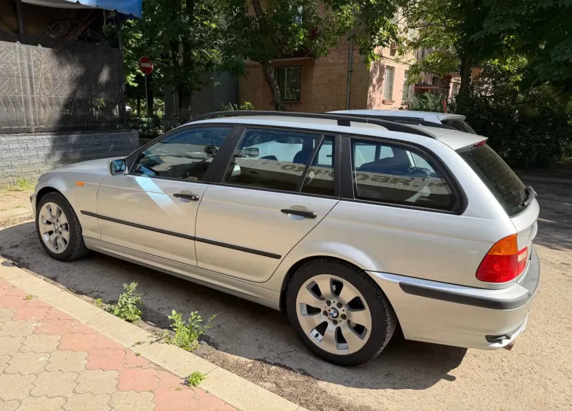 BMW 3 Series, 2004