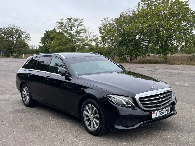 Mercedes-Benz E-Class, 2017
