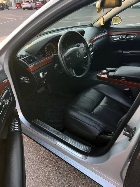 Mercedes-Benz S-Class, 2008