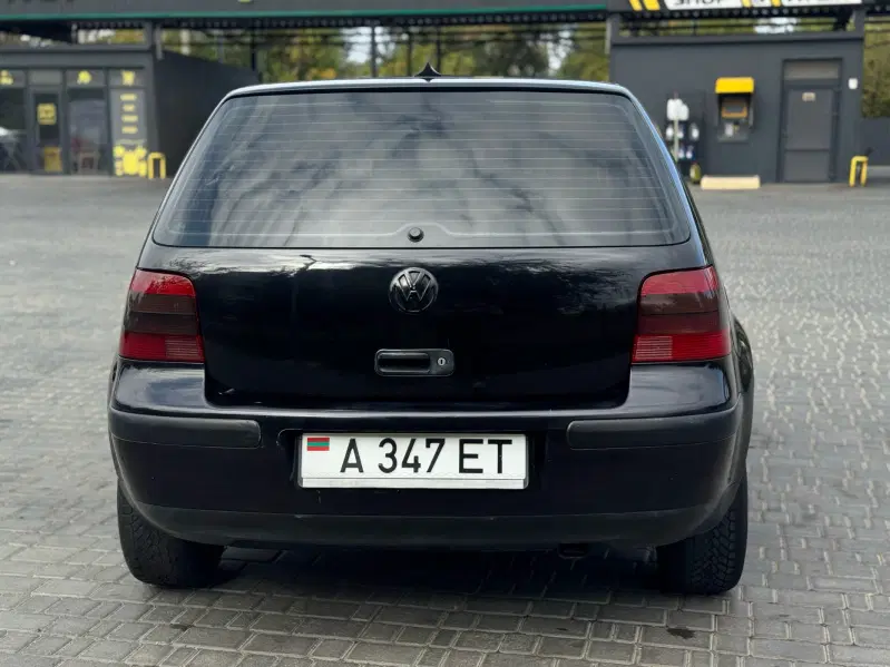 Volkswagen Golf, 1998