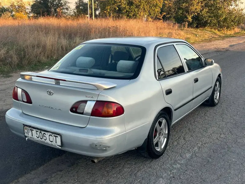 Toyota Corolla, 1999