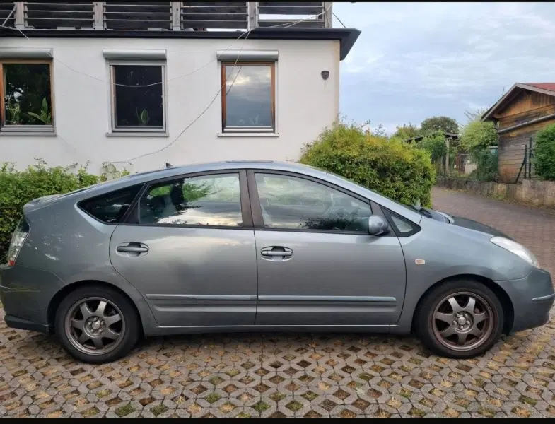 Toyota Prius, 2006
