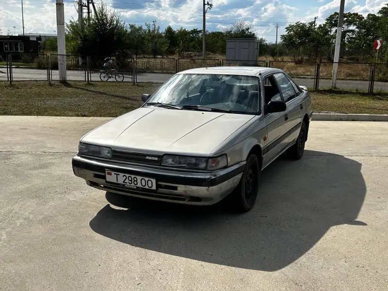 Mazda 626, 1993