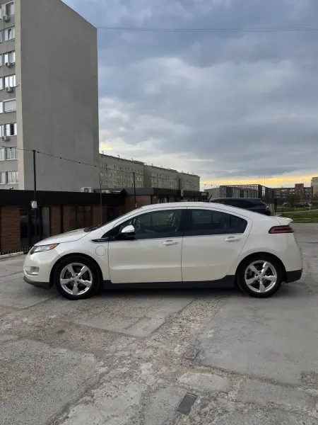 Chevrolet Volt, 2013