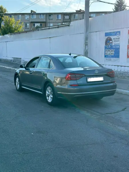 Volkswagen Passat, 2016