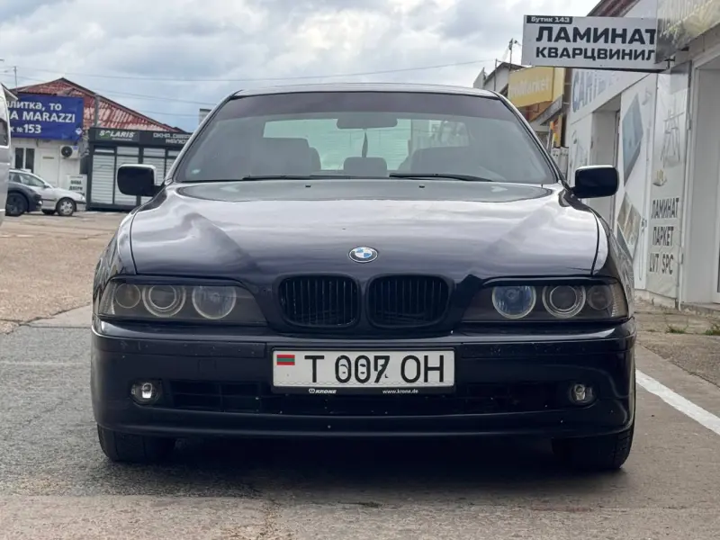 BMW 5 Series, 2001