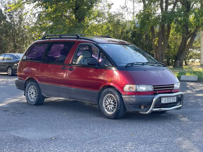 Toyota Previa, 1995