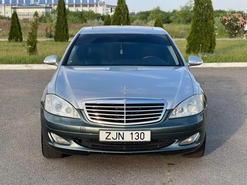 Mercedes-Benz S-Class, 2008