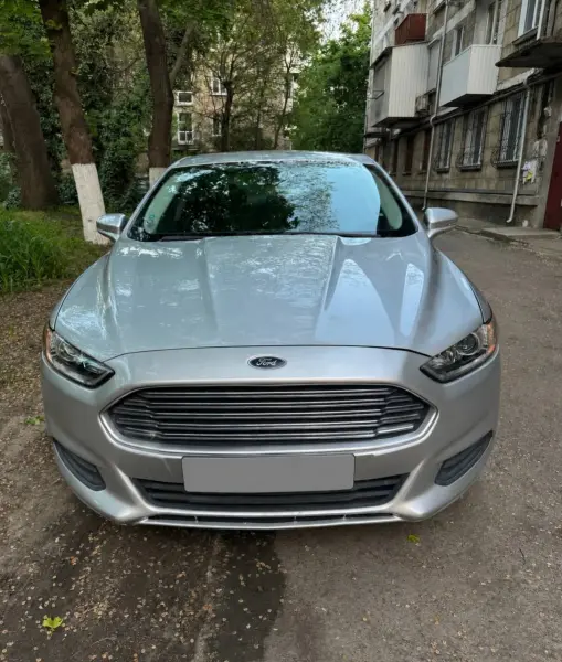 Ford Fusion, 2012
