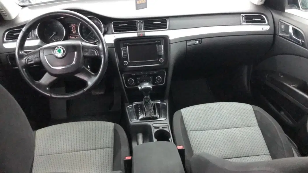 Skoda Superb, 2010