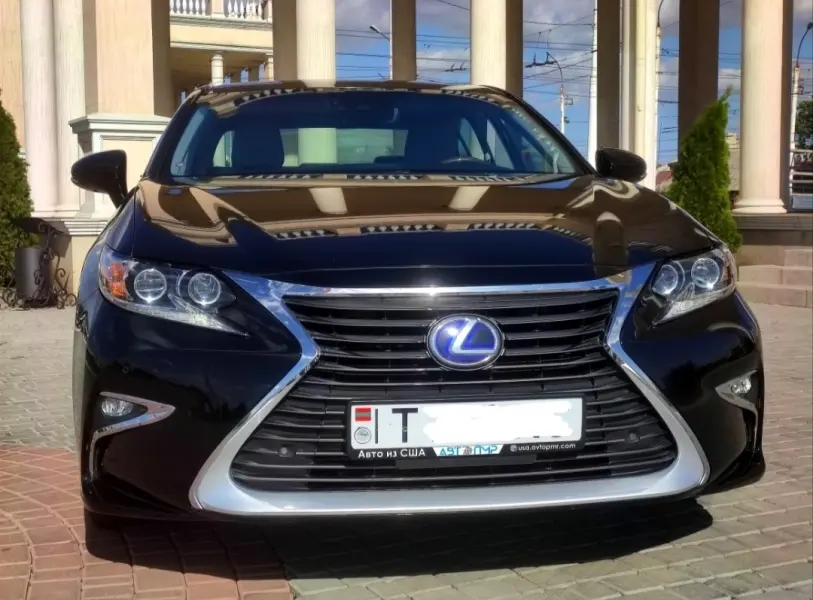Lexus ES, 2016