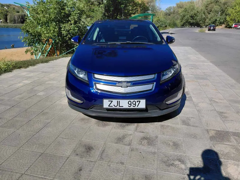 Chevrolet Volt, 2012