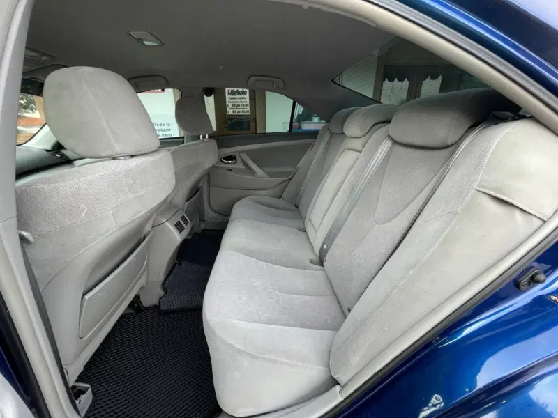 Toyota Camry, 2010