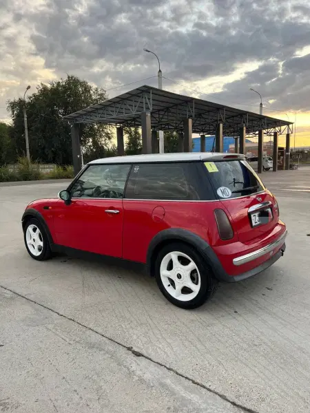 MINI Cooper, 2002