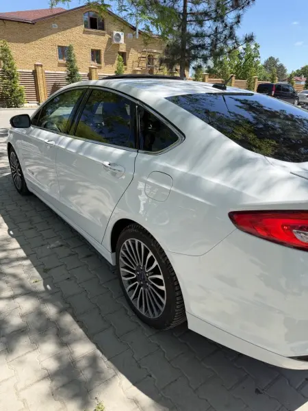 Ford Fusion, 2017