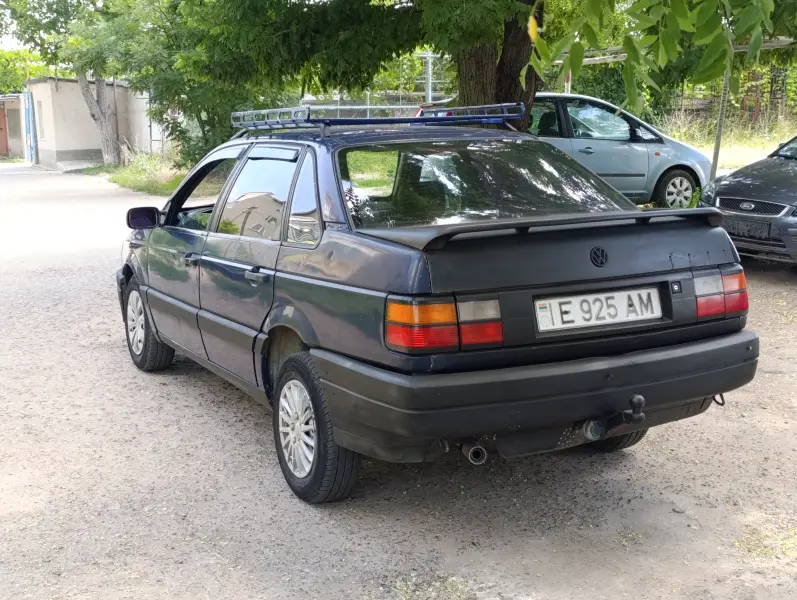 Volkswagen Passat, 1992