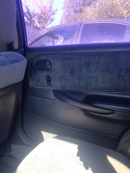 Mazda 626, 1998