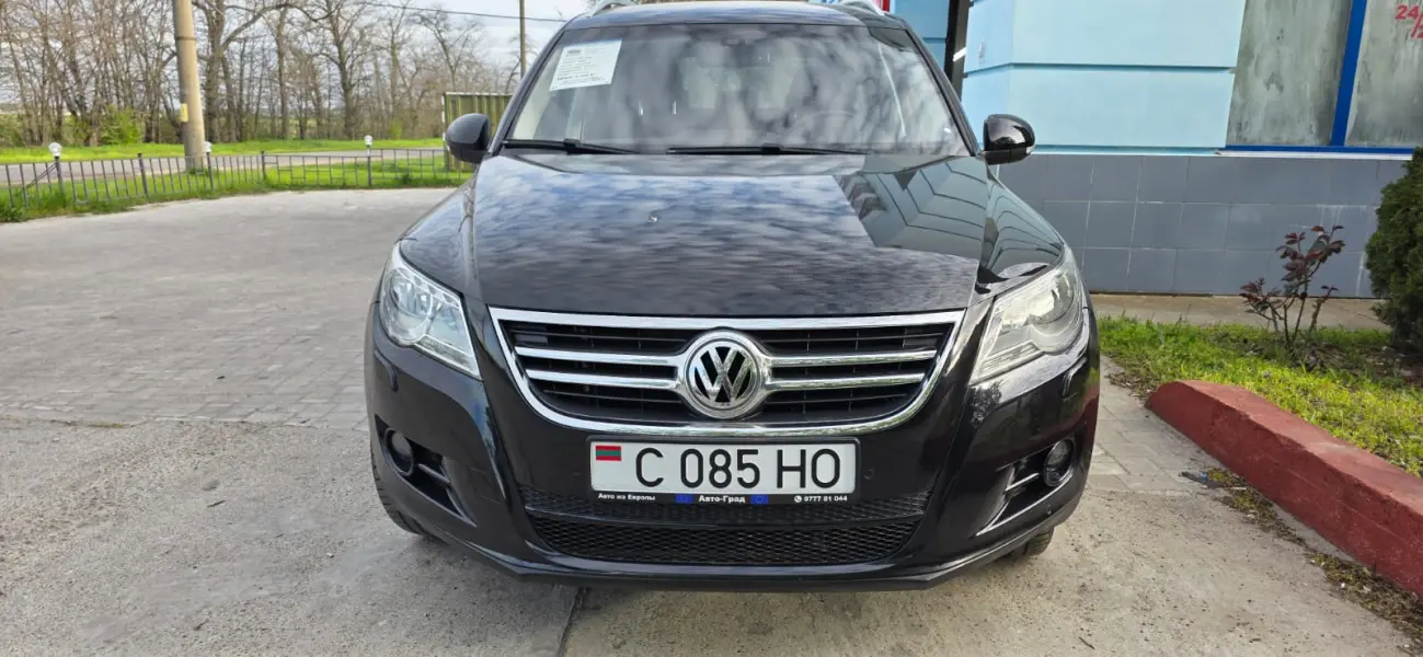 Volkswagen Tiguan, 2011