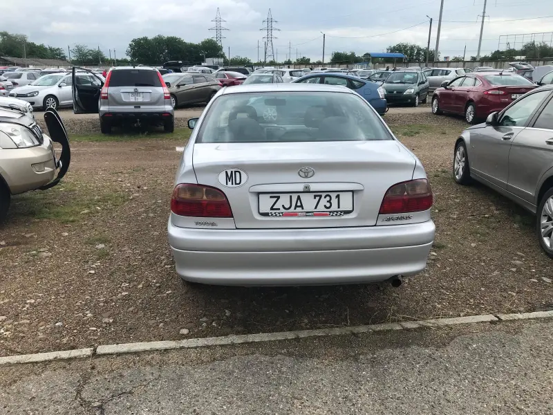 Toyota Avensis, 2002