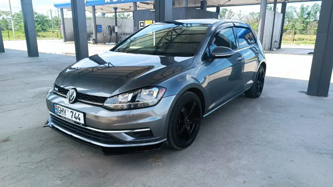 Volkswagen Golf, 2021