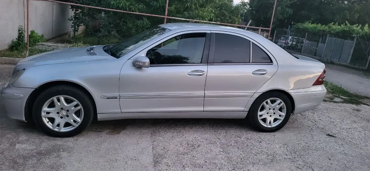 Mercedes-Benz C-Class, 2002