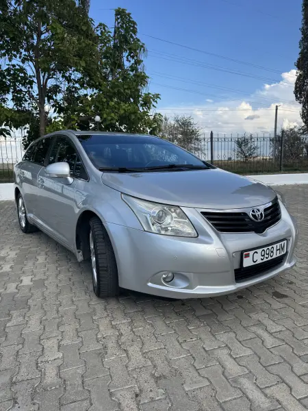 Toyota Avensis, 2010