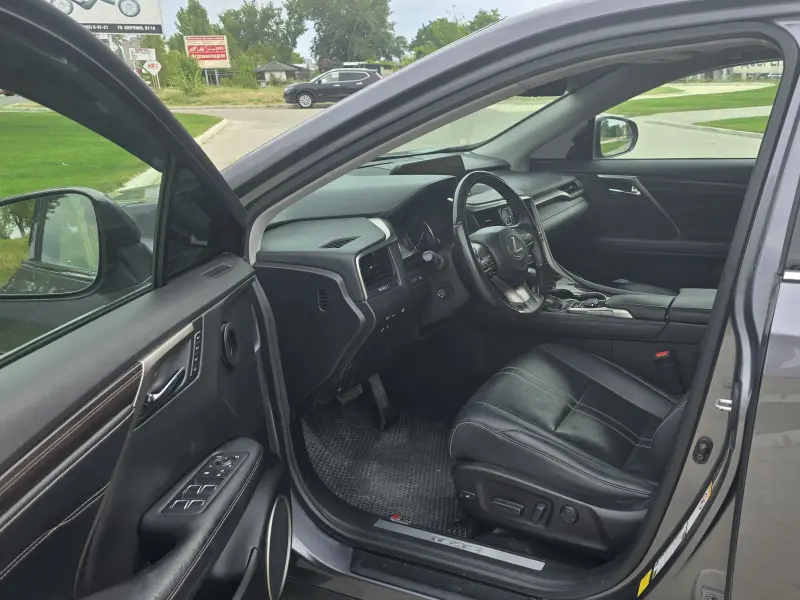 Lexus RX, 2016