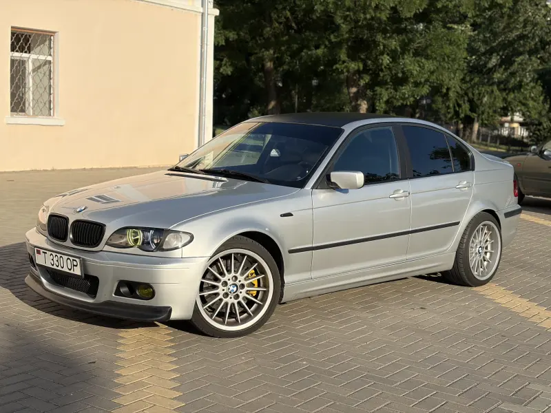 BMW 3 Series, 2003