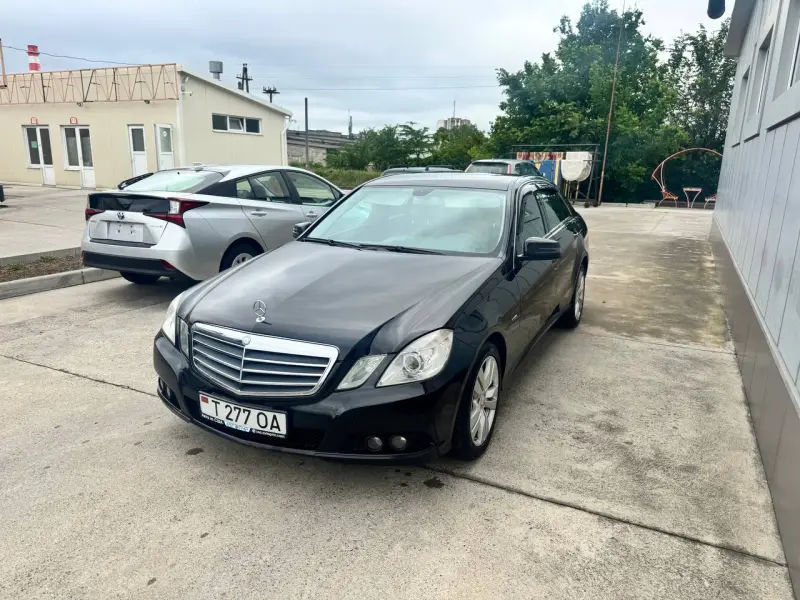 Mercedes-Benz E-Class, 2011
