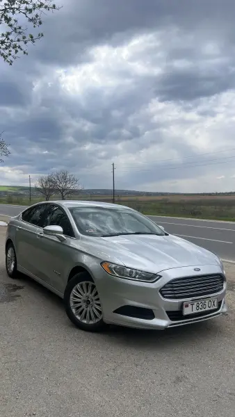 Ford Fusion, 2013