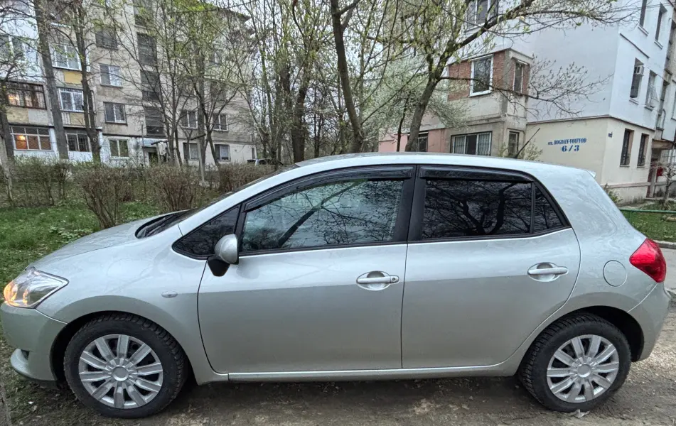 Toyota Auris, 2008