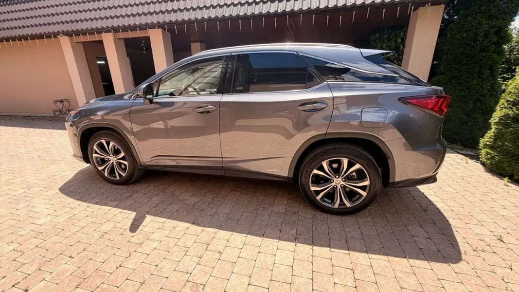 Lexus RX, 2017