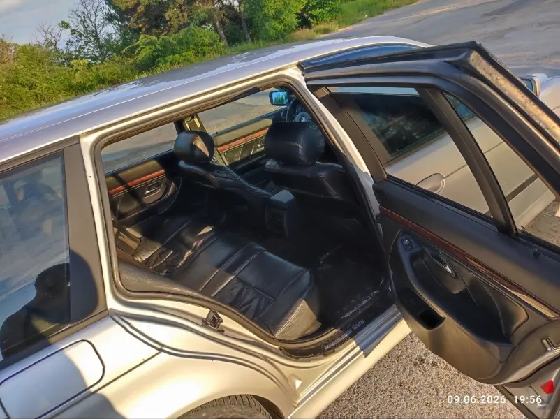 BMW 5 Series, 2000