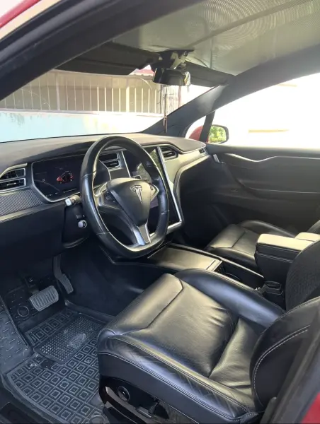 TESLA X, 2016