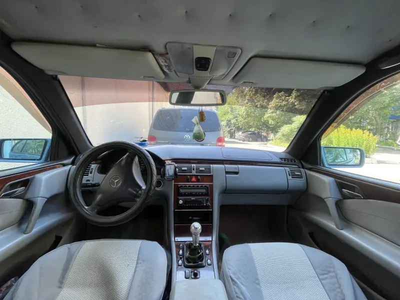 Mercedes-Benz E-Class, 1998