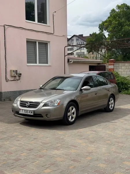 Nissan Altima, 2004