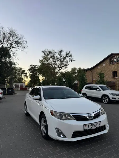 Toyota Camry, 2013