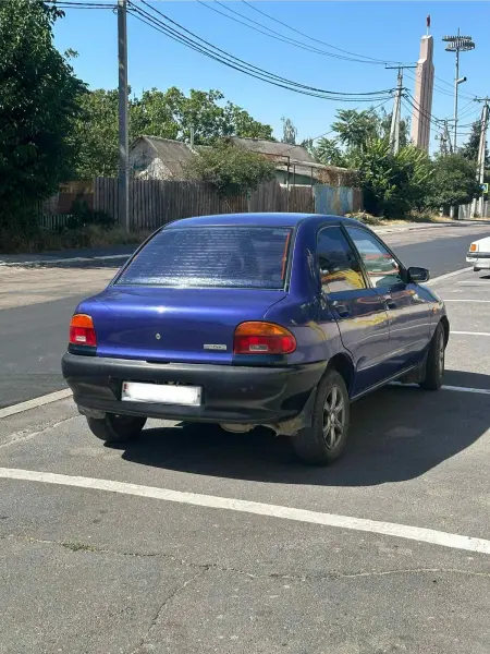 Mazda 121, 1995