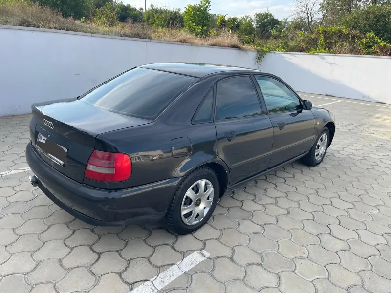 Audi A4, 1999