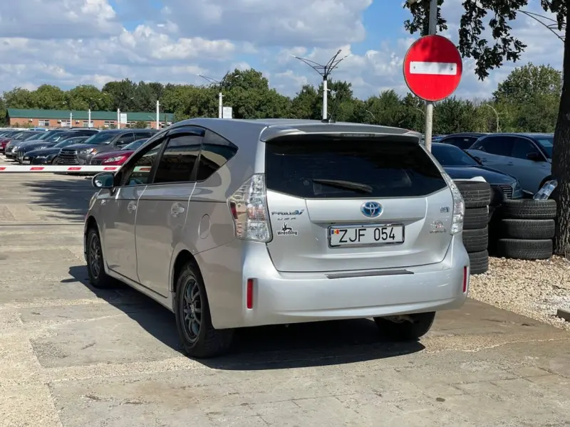 Toyota Prius, 2013