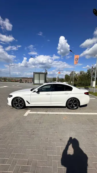 BMW 5 Series, 2021