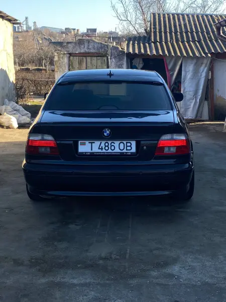 BMW 5 Series, 2002