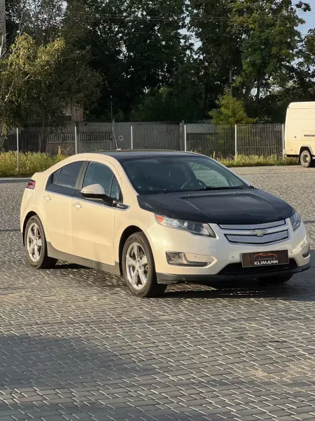 Chevrolet Volt, 2012