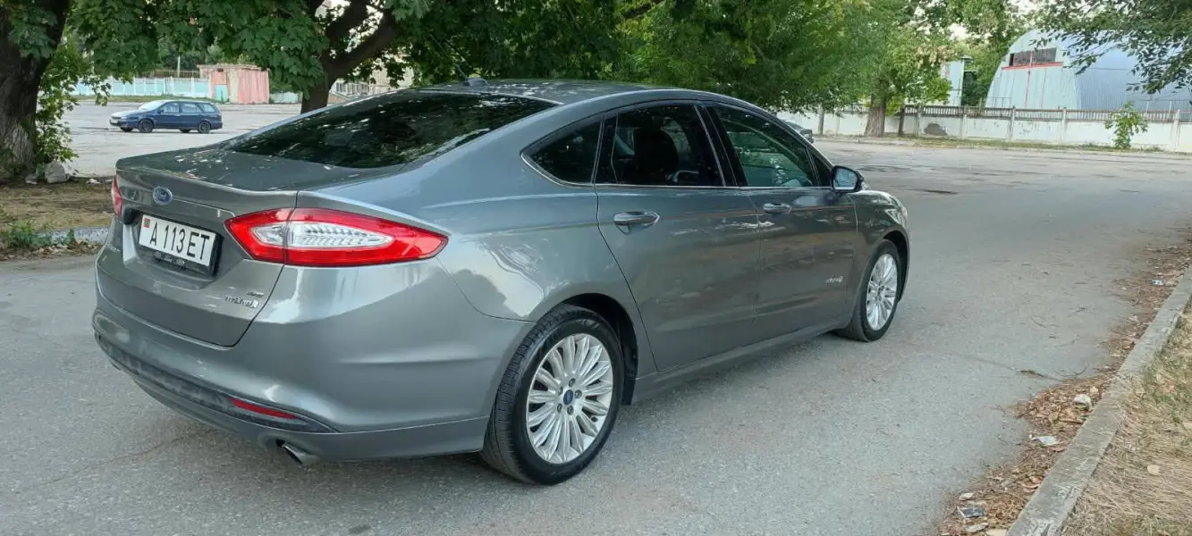 Ford Fusion, 2014