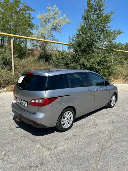 Mazda 5, 2012